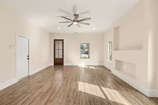 1019 Ellington St, Houston, TX 77088 - Photo 3