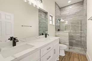 1019 Ellington St, Houston, TX 77088 - Photo 11