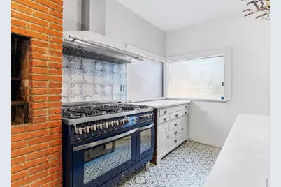 2421 Avenue G, Bay City, TX 77414 - Photo 17