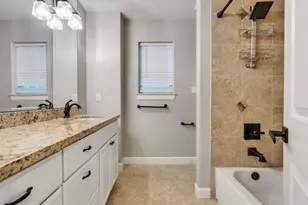 425 Amanda Cir, Tiki Island, TX 77554 - Photo 27