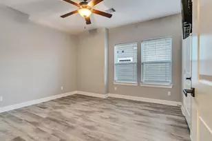425 Amanda Cir, Tiki Island, TX 77554 - Photo 25
