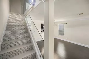 9623 Gorman Brook Dr, Houston, TX 77095 - Photo 11