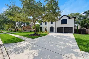1902 La Salle St, Friendswood, TX 77546 - Photo 3