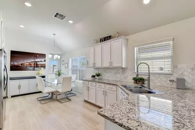 25719 Bottlebrush Sedge Street, Katy, TX 77493 - Photo 11