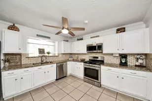 20010 Eastman Pl, Katy, TX 77449 - Photo 11