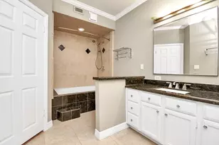 2111 Welch St, Houston, TX 77019 - Photo 17