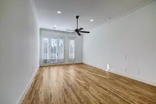 2409 W Morse St, Houston, TX 77019 - Photo 17