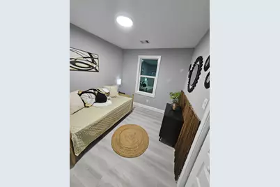 3241 Reeves Street, Houston, TX 77004 - Photo 9