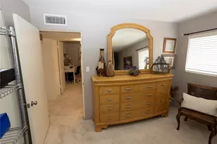 2101 Fountain View Dr, Houston, TX 77057 - Photo 19