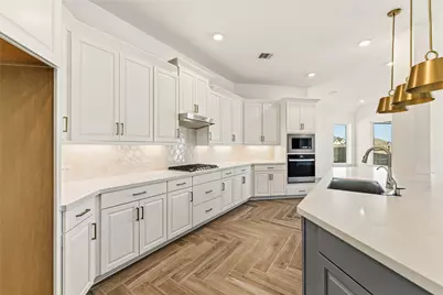 6415 Cherry Wick Drive, Manvel, TX 77578 - Photo 9