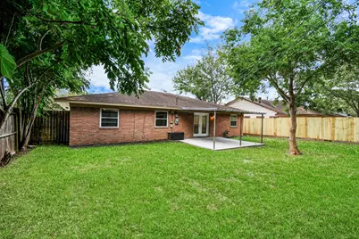 531 Edgebrook Drive, Houston, TX 77034 - Photo 25
