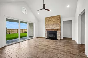 12822 Old Fashion Cir, Mont Belvieu, TX 77535 - Photo 9
