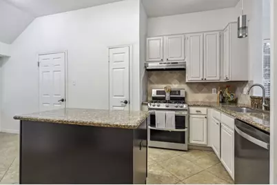 18617 NW Hiddenbay Way Drive, Spring, TX 77379 - Photo 11