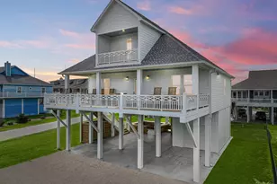 2301 Trinidad Dr, Crystal Beach, TX 77650 - Photo 3