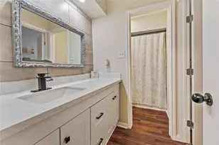 3404 Surrey St, Baytown, TX 77521 - Photo 9