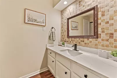 3404 Surrey Street, Baytown, TX 77521 - Photo 11