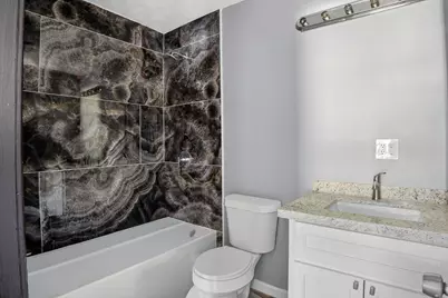 3261 Sherwood Drive, Orange, TX 77632 - Photo 9