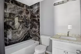 3261 Sherwood Dr, Orange, TX 77632 - Photo 9