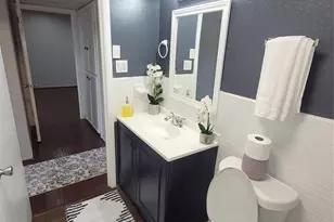 7213 Beechnut St, Houston, TX 77074 - Photo 9