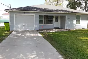 3319 Houston St, Rosenberg, TX 77471 - Photo 1
