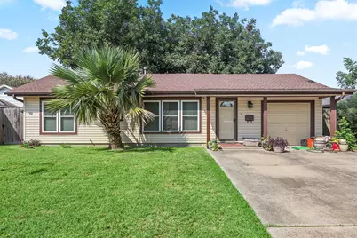 822 Grove Street, Deer Park, TX 77536 - Photo 1