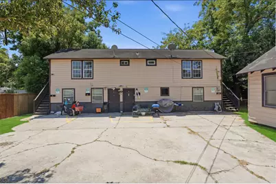 605 E Hunnicutt Street, Baytown, TX 77520 - Photo 3