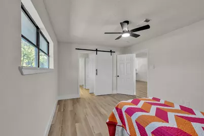 5502 Hewitt Dr Drive, Houston, TX 77092 - Photo 23