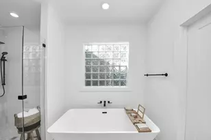 925 Fisher St, Houston, TX 77018 - Photo 27