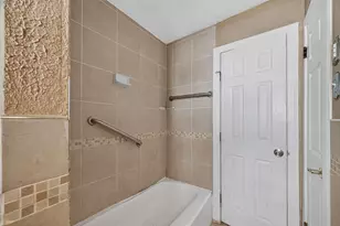 8428 Swiftwater Ln, Houston, TX 77075 - Photo 31