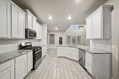 12808 Narrow Cove Drive, Texas City, TX 77568 - Photo 9