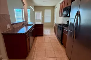 3209 Featherwood Ln, Dickinson, TX 77539 - Photo 7