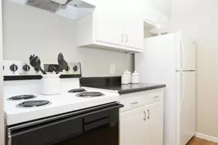 2338 West 18th St, Houston, TX 77008 - Photo 3