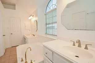 1631 Berkoff Dr, Sugar Land, TX 77479 - Photo 17