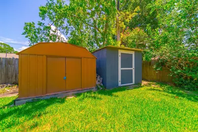 9517 Truscon Drive, Houston, TX 77080 - Photo 17