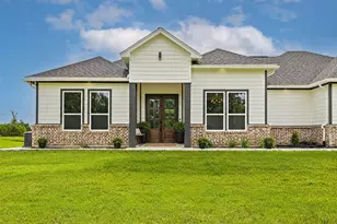500 Campfire Trail, Angleton, TX 77515 - Photo 1