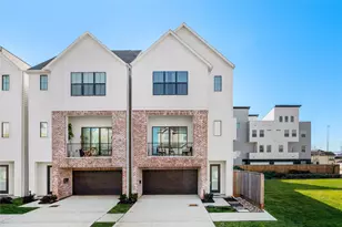 2110 Stuart St, Houston, TX 77004 - Photo 1
