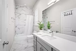 2110 Stuart St, Houston, TX 77004 - Photo 19
