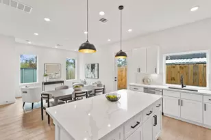 243 Rebecca St, Houston, TX 77022 - Photo 9