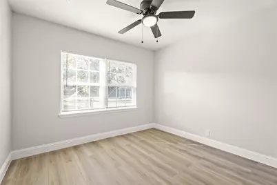 606 Roosevelt Street, La Marque, TX 77568 - Photo 11