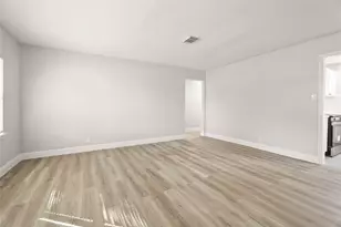 606 Roosevelt St, La Marque, TX 77568 - Photo 3