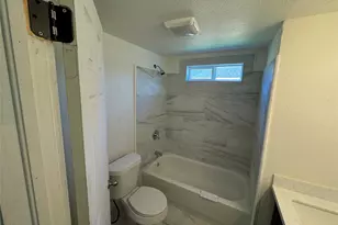 8214 Livingston St, Houston, TX 77051 - Photo 19