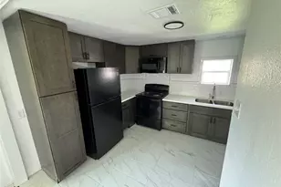 8214 Livingston St, Houston, TX 77051 - Photo 7