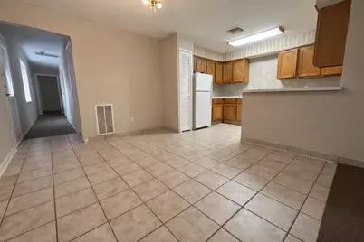 611 Reed Avenue, Wharton, TX 77488 - Photo 3