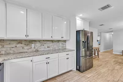 3515 Meadowlark Lane, Alvin, TX 77511 - Photo 13