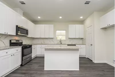 2819 Topiary Lane, Houston, TX 77014 - Photo 9