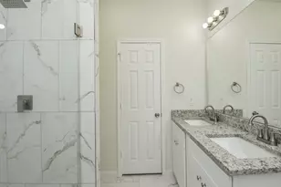 2819 Topiary Ln, Houston, TX 77014 - Photo 19