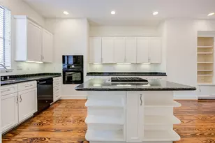 1501 California St, Houston, TX 77006 - Photo 11