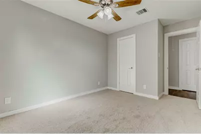 7027 Sun Creek Drive, Hitchcock, TX 77563 - Photo 15