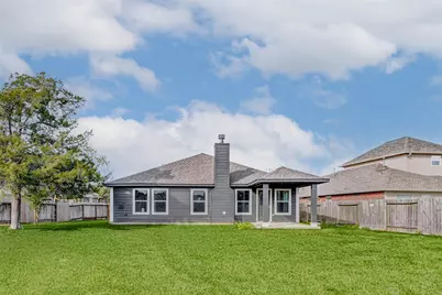 7027 Sun Creek Drive, Hitchcock, TX 77563 - Photo 23