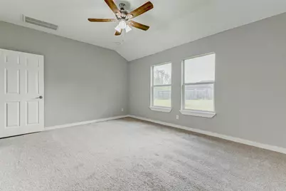 7027 Sun Creek Drive, Hitchcock, TX 77563 - Photo 5